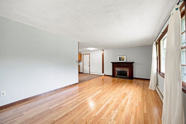 460 Shaker Rd, Westfield, MA 01085