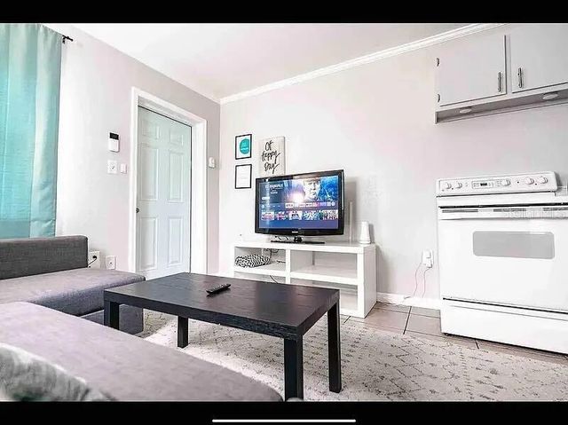 1518 PINEWOOD DRIVE, Winter Park, FL 32789