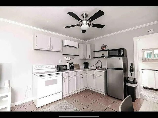 1518 PINEWOOD DRIVE, Winter Park, FL 32789