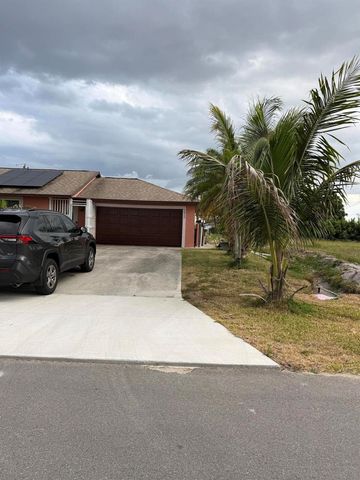1410 NE 14th Terrace, Cape Coral, FL 33909