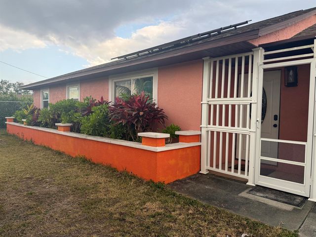 1410 NE 14th Terrace, Cape Coral, FL 33909