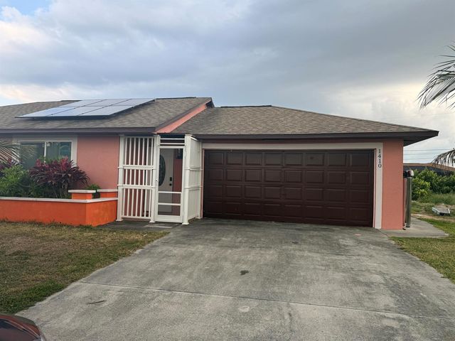 1410 NE 14th Terrace, Cape Coral, FL 33909