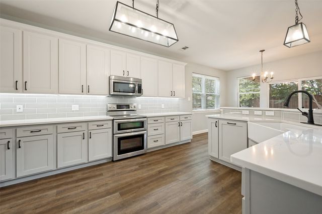 411 Rock Meadow Trail, Mansfield, TX 76063
