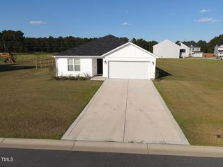 195 Presley Street, Raeford, NC 28376