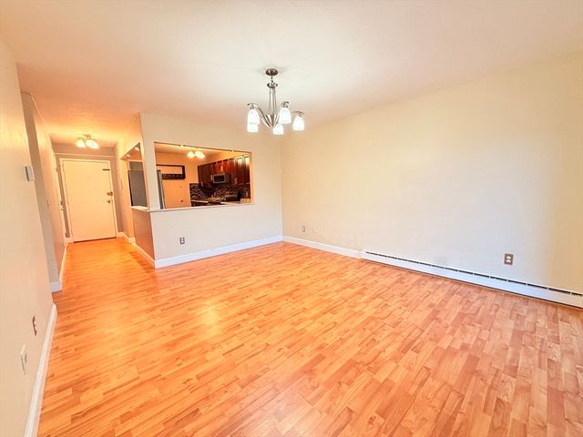 116 Spring. St C10, Boston, MA 02132