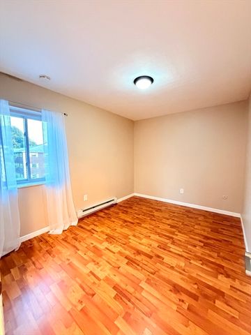 116 Spring. St C10, Boston, MA 02132