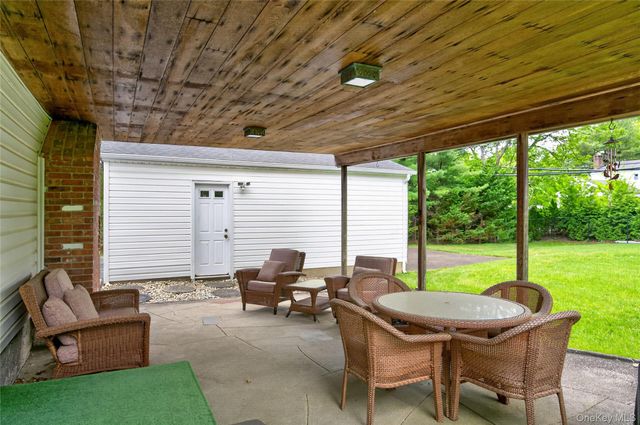 57 Pine Hill Lane, Dix Hills, NY 11746