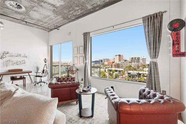 900 South Las Vegas Boulevard 702, Las Vegas, NV 89101