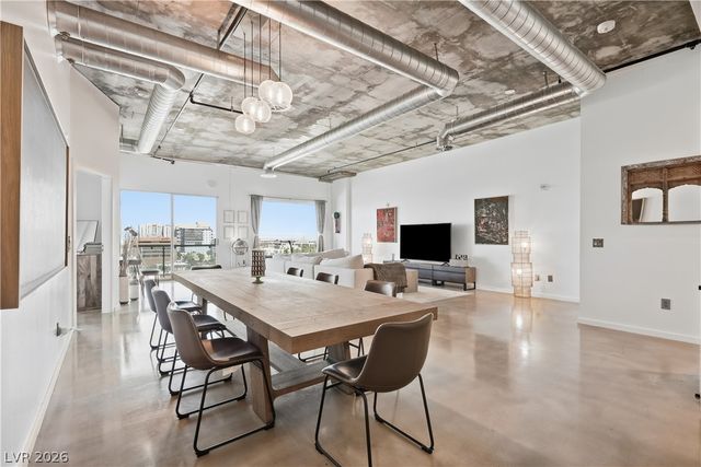 900 South Las Vegas Boulevard 702, Las Vegas, NV 89101