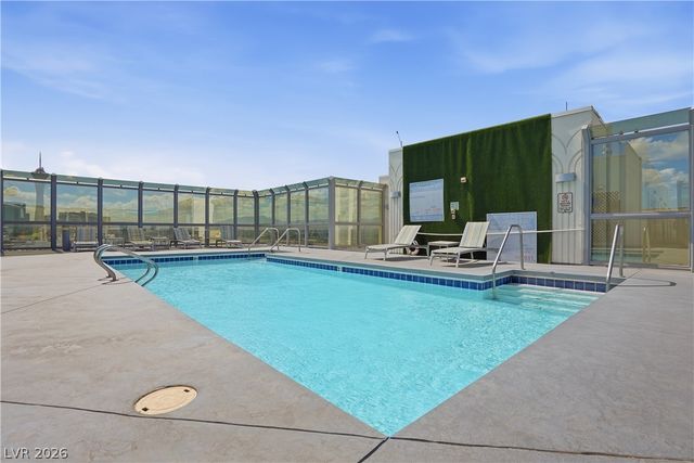 900 South Las Vegas Boulevard 702, Las Vegas, NV 89101