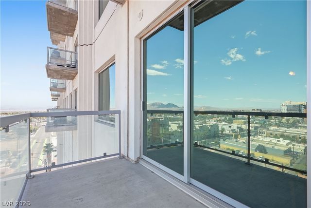 900 South Las Vegas Boulevard 702, Las Vegas, NV 89101