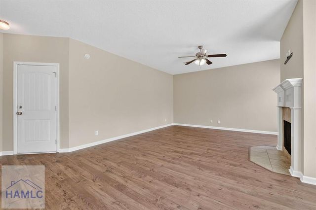 668 Red Oak Lane, Hinesville, GA 31313