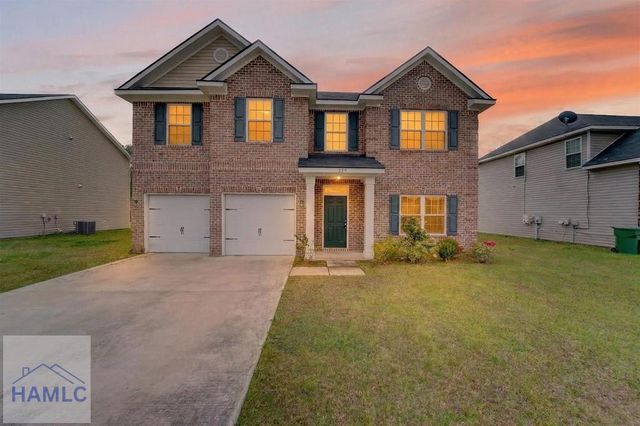 668 Red Oak Lane, Hinesville, GA 31313