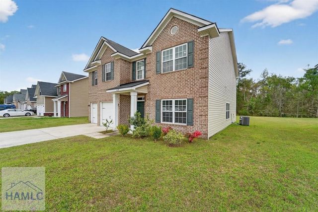668 Red Oak Lane, Hinesville, GA 31313
