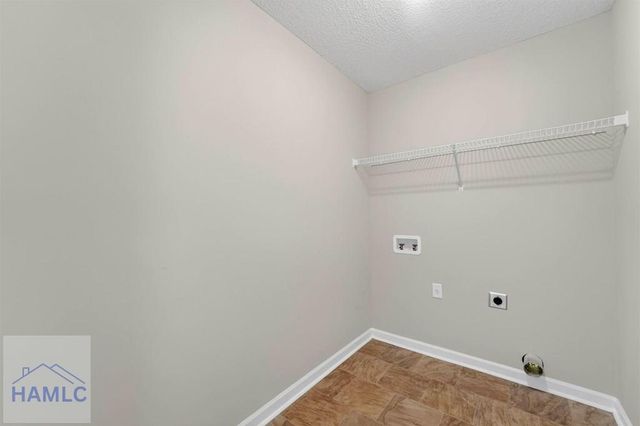 668 Red Oak Lane, Hinesville, GA 31313