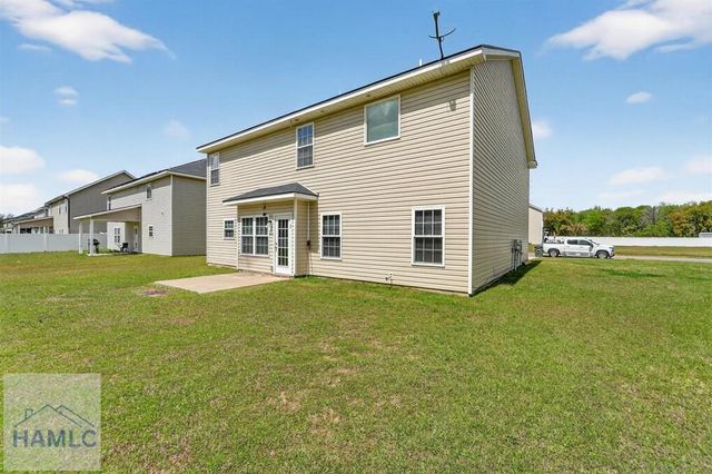 668 Red Oak Lane, Hinesville, GA 31313