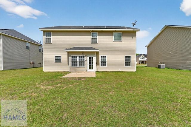 668 Red Oak Lane, Hinesville, GA 31313