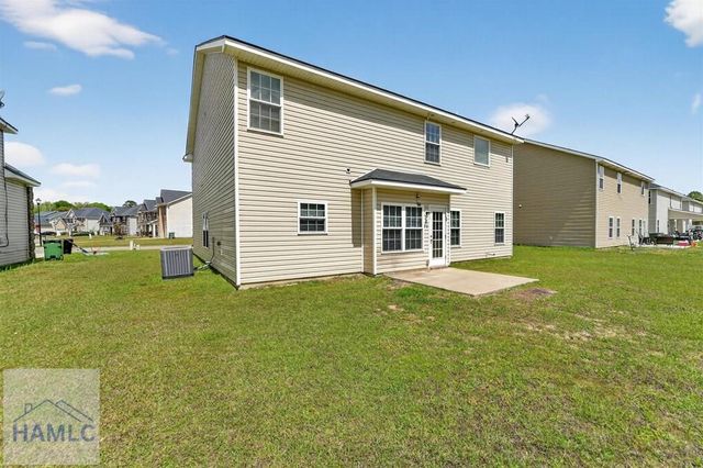 668 Red Oak Lane, Hinesville, GA 31313