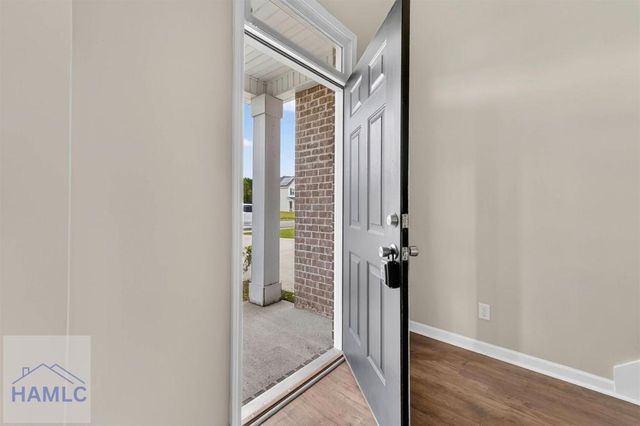 668 Red Oak Lane, Hinesville, GA 31313