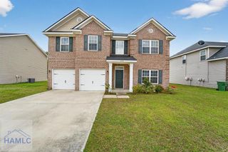 668 Red Oak Lane, Hinesville, GA 31313
