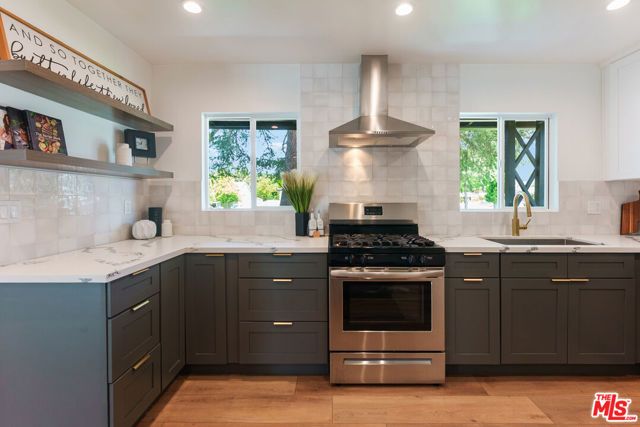 6633 Belmar Avenue, Reseda (los Angeles), CA 91335