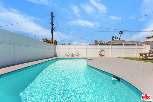 6633 Belmar Avenue, Reseda (los Angeles), CA 91335