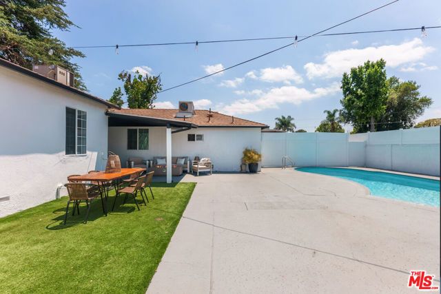 6633 Belmar Avenue, Reseda (los Angeles), CA 91335