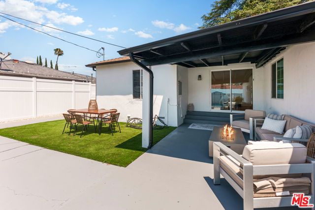 6633 Belmar Avenue, Reseda (los Angeles), CA 91335