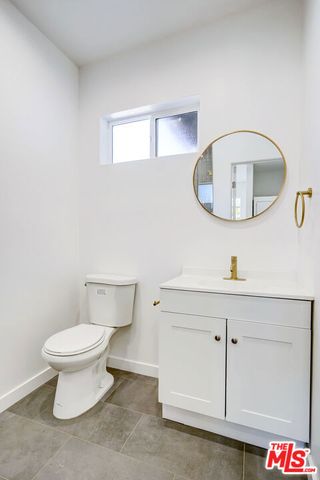 6633 Belmar Avenue, Reseda (los Angeles), CA 91335