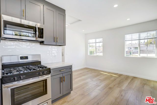 6633 Belmar Avenue, Reseda (los Angeles), CA 91335