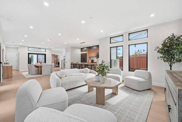 3830 Carlson Circle, Palo Alto, CA 94306