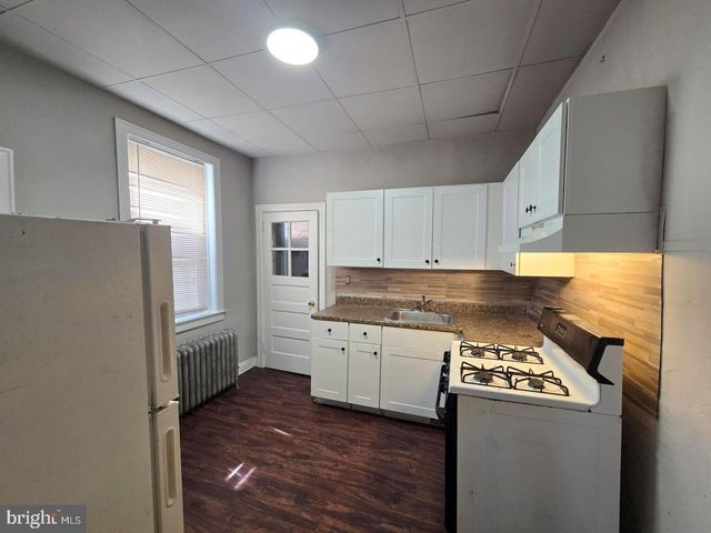 204 W DUNCANNON AVE, Philadelphia, PA 19120