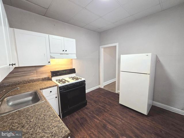 204 W DUNCANNON AVE, Philadelphia, PA 19120