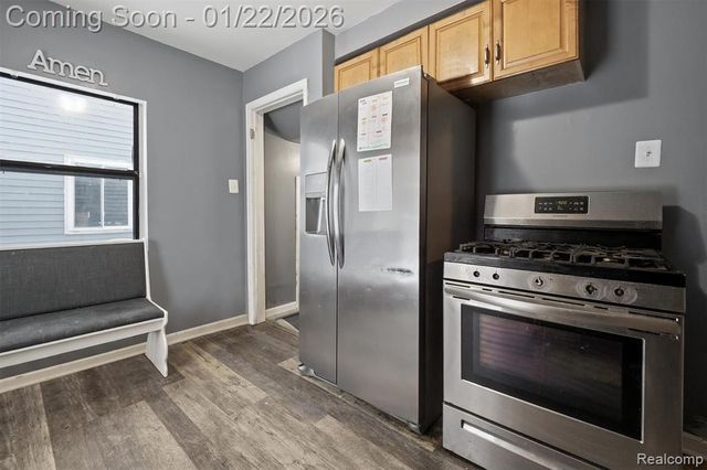 29820 Quinkert Street, Roseville, MI 48066