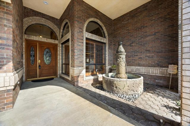 7908 Jill Jean Avenue, Bakersfield, CA 93308