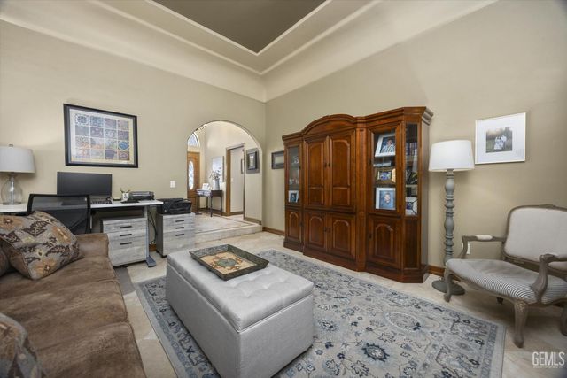 7908 Jill Jean Avenue, Bakersfield, CA 93308