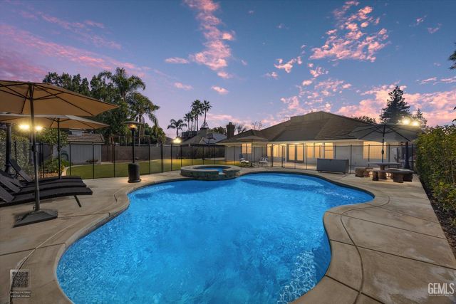 7908 Jill Jean Avenue, Bakersfield, CA 93308