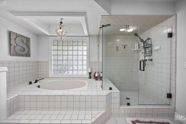 7908 Jill Jean Avenue, Bakersfield, CA 93308