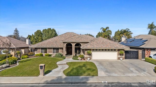 7908 Jill Jean Avenue, Bakersfield, CA 93308