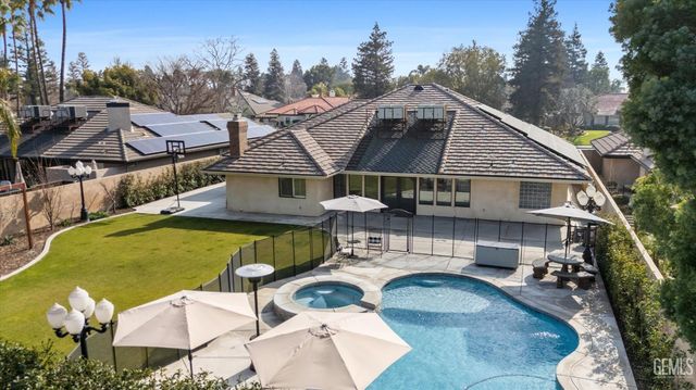 7908 Jill Jean Avenue, Bakersfield, CA 93308