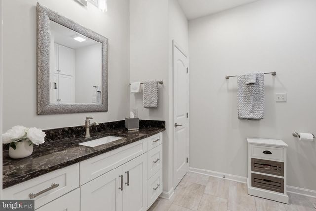 1748 MERIDIAN DR, Hagerstown, MD 21742