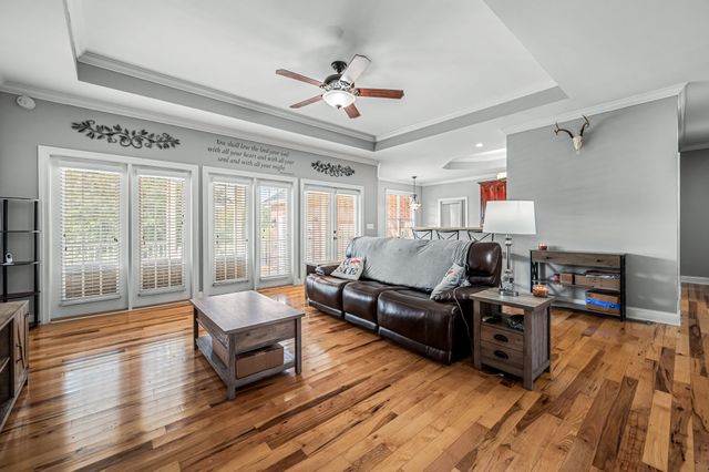 96 Auburn Hills Dr, Woodbury, TN 37190