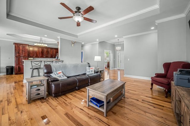 96 Auburn Hills Dr, Woodbury, TN 37190