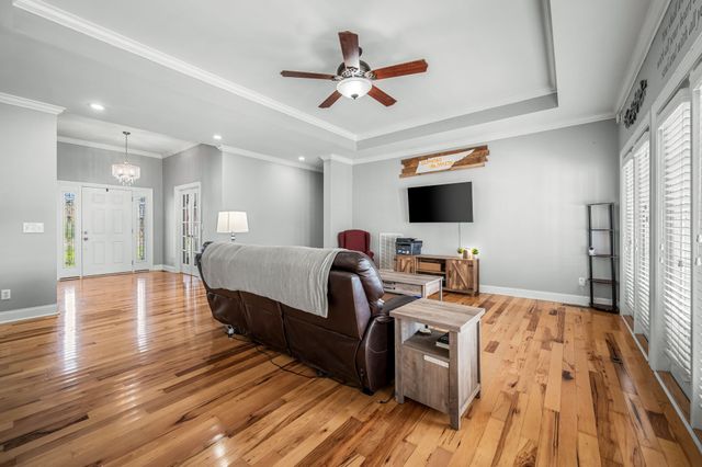 96 Auburn Hills Dr, Woodbury, TN 37190