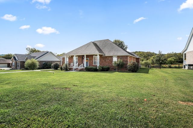 96 Auburn Hills Dr, Woodbury, TN 37190