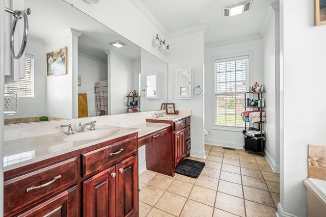 96 Auburn Hills Dr, Woodbury, TN 37190