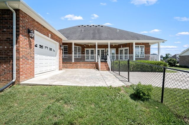 96 Auburn Hills Dr, Woodbury, TN 37190