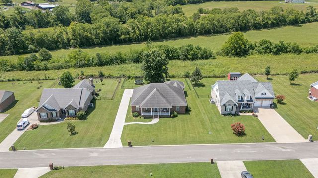 96 Auburn Hills Dr, Woodbury, TN 37190