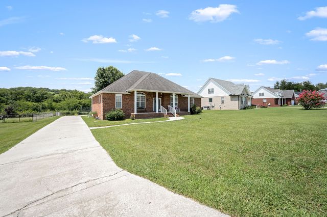 96 Auburn Hills Dr, Woodbury, TN 37190