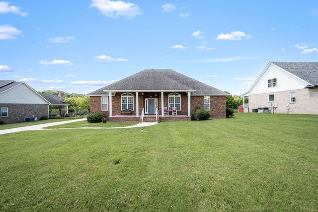96 Auburn Hills Dr, Woodbury, TN 37190